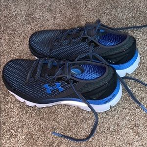 Under Armour Womens shoes